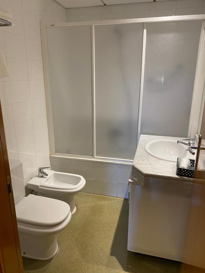 Hostal Meson Pepa Logroño Exterior foto