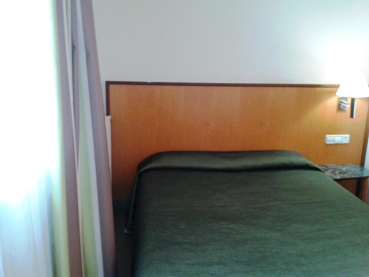 Hostal Meson Pepa Logroño Exterior foto