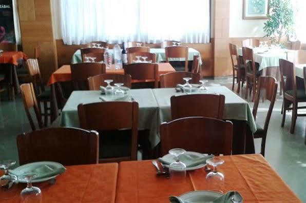 Hostal Meson Pepa Logroño Exterior foto
